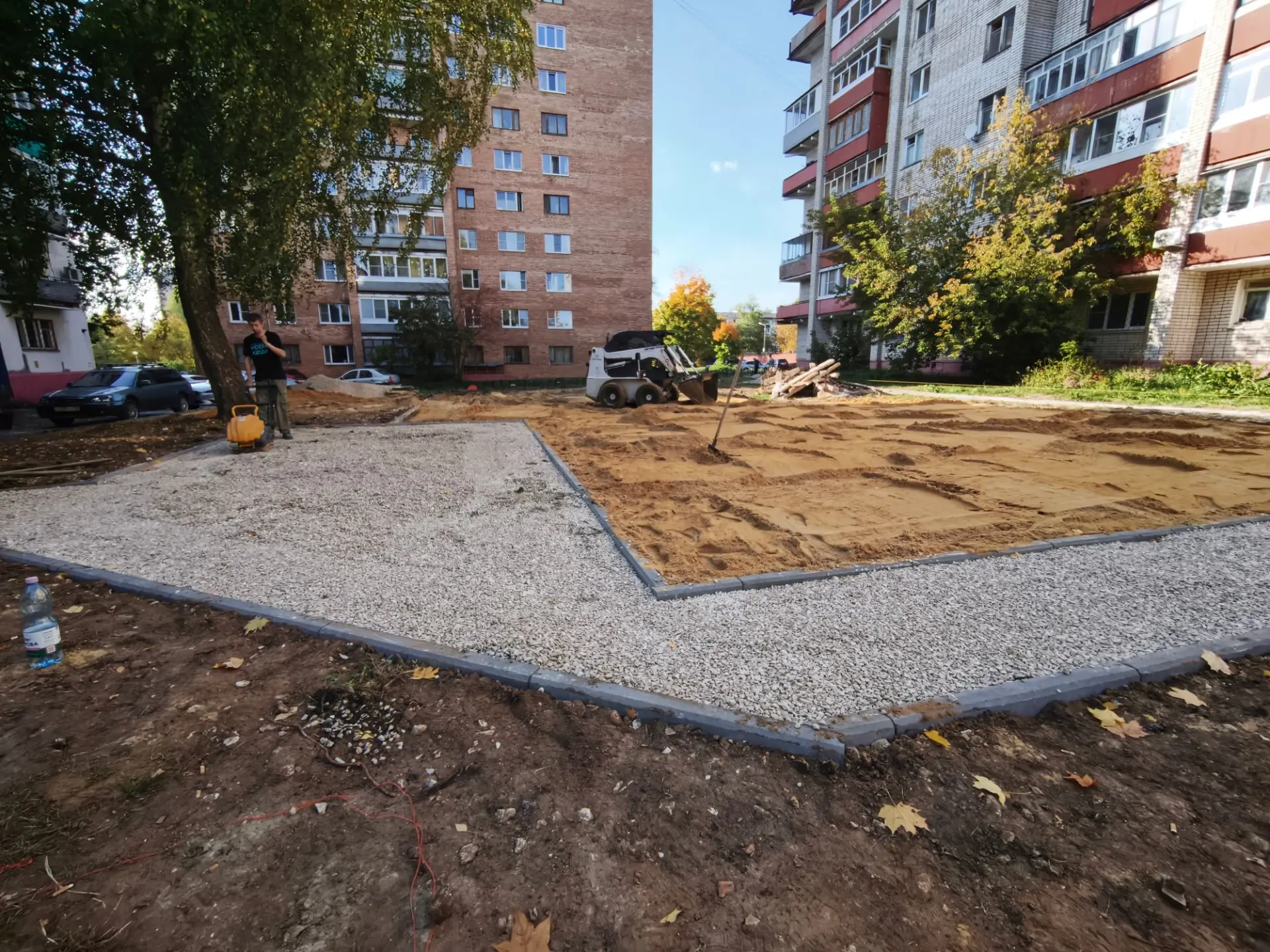Держу на личном контроле благоустройство детской площадки между домами №8, №8А и №10 на...