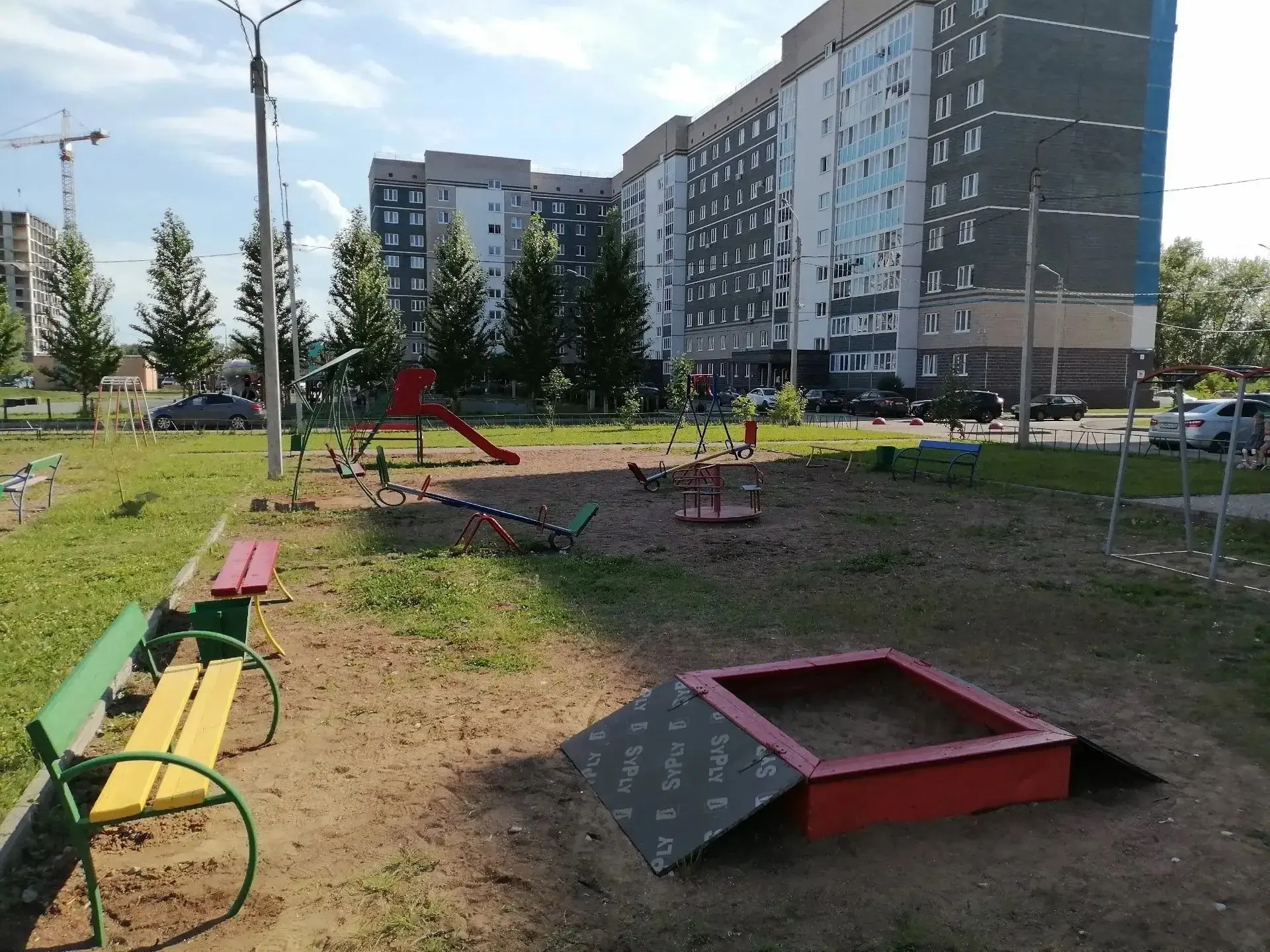 Покраска детской площадки, Ботаническая 4