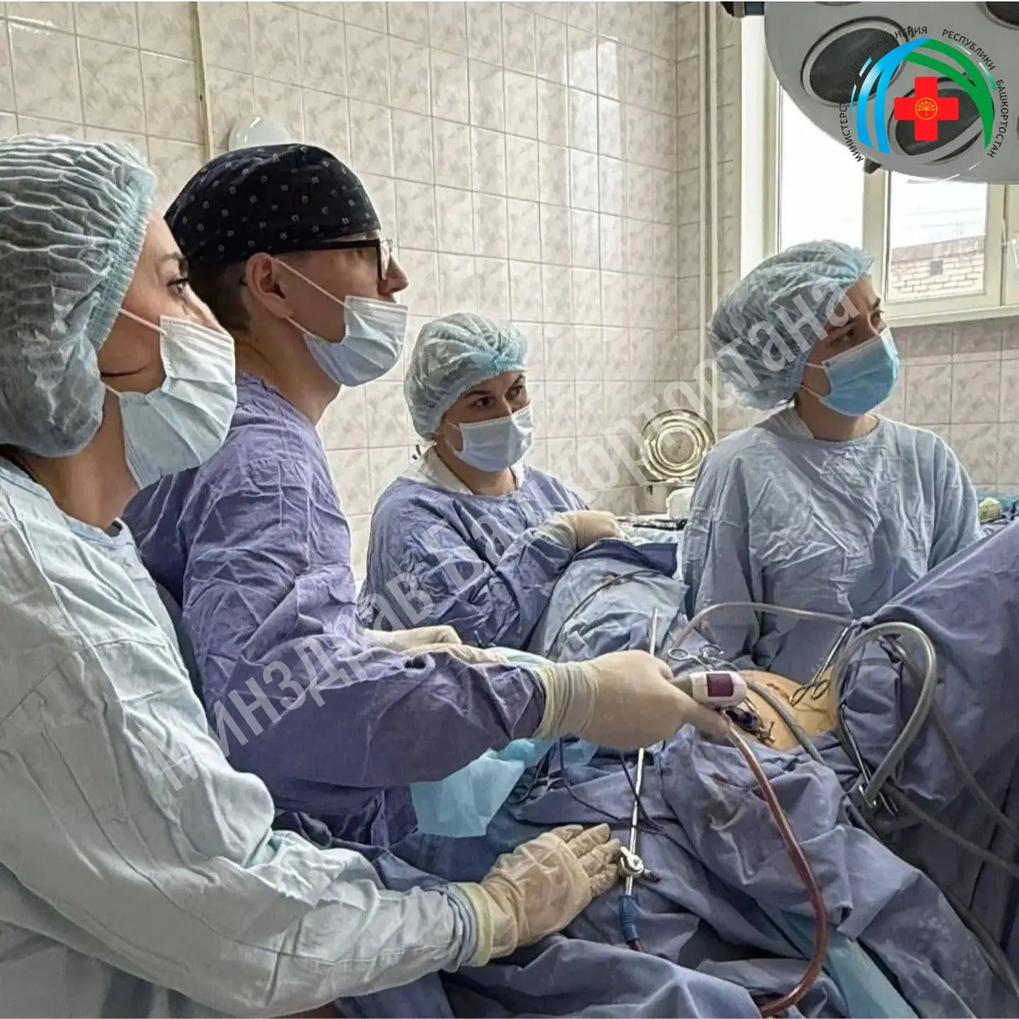🏥В Клинической больнице скорой медицинской помощи Уфы лечат выпадение матки новым мето...