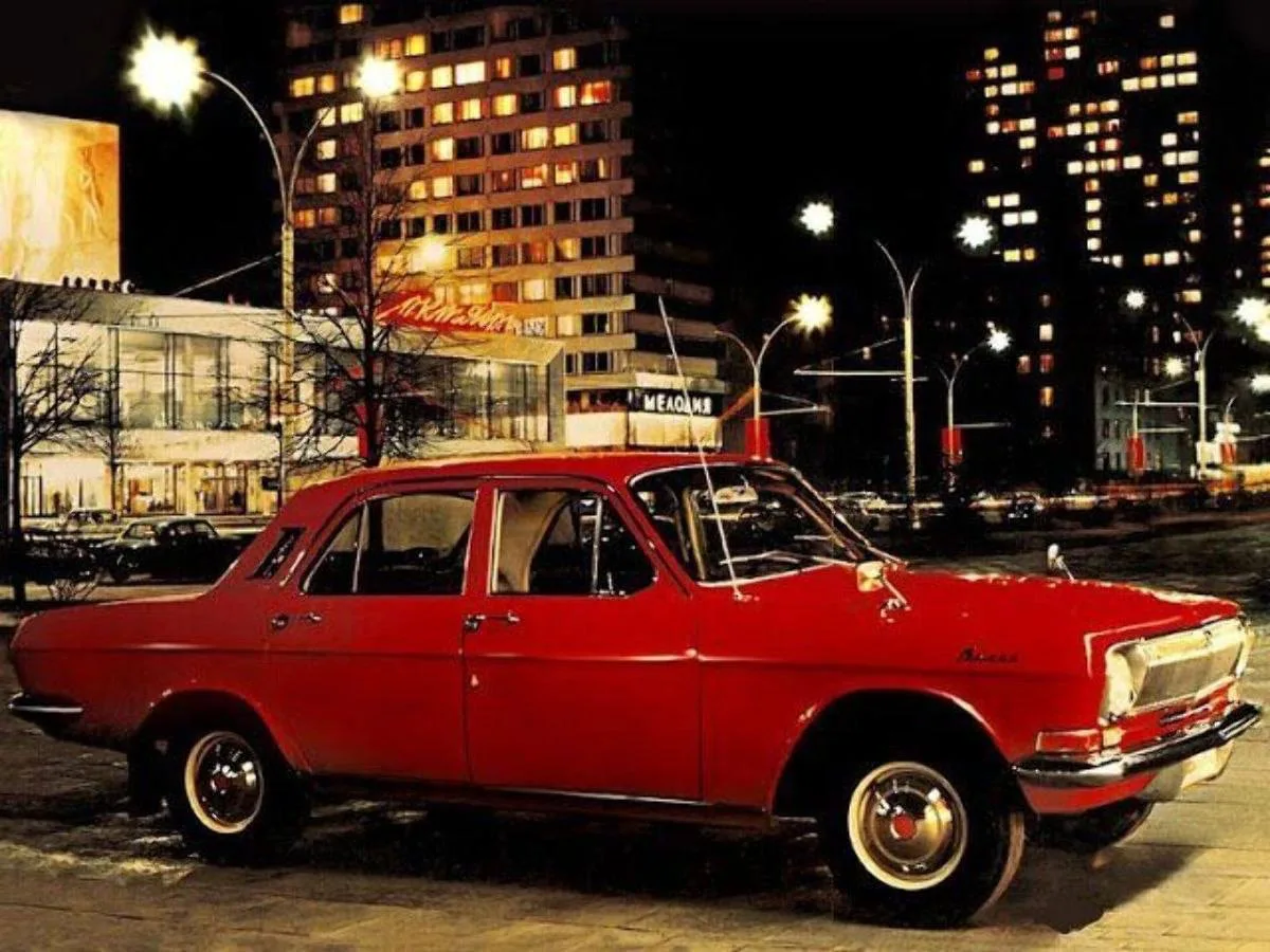 Волга на проспекте Калинина, 1970-е