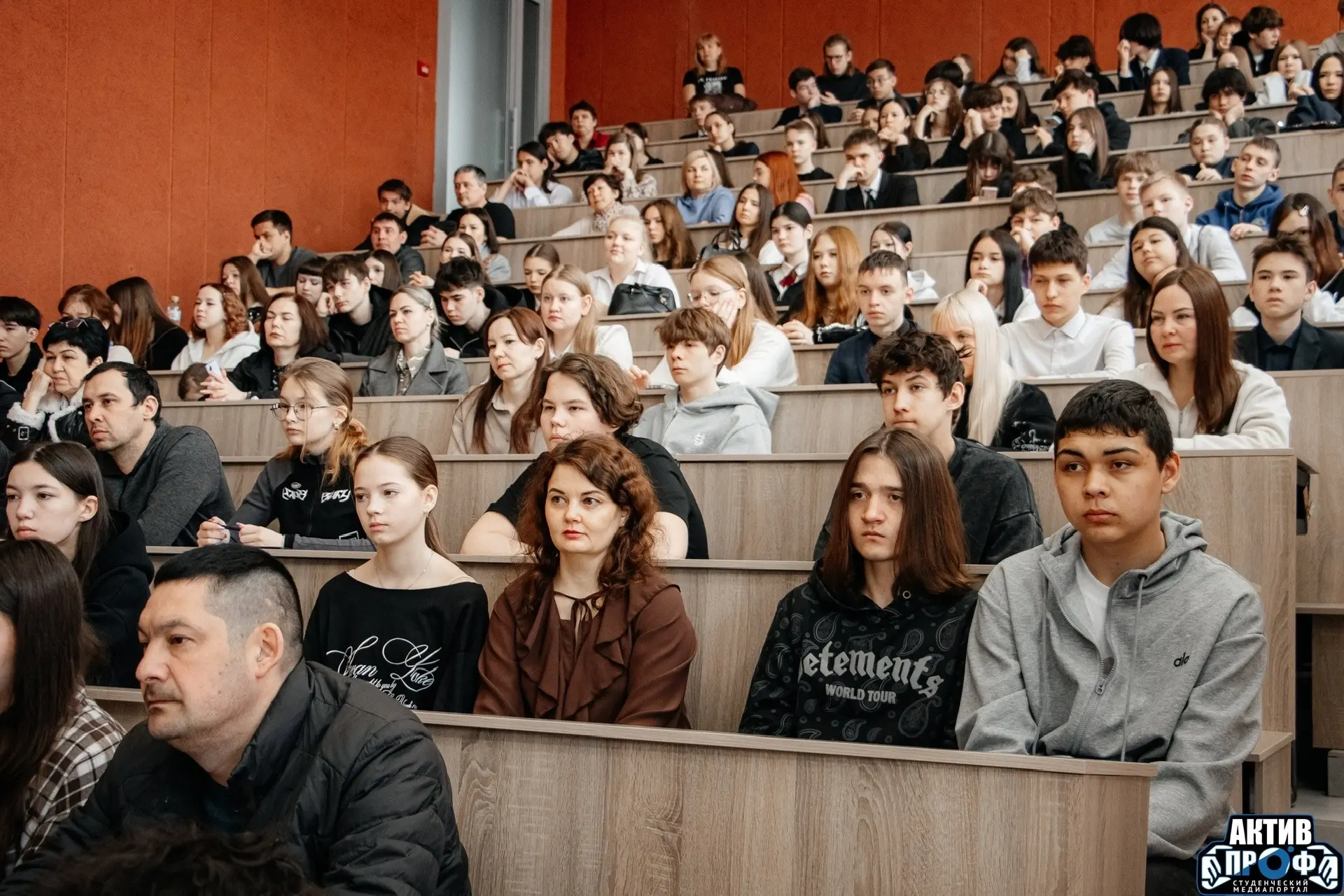 Добро пожаловать в Инженерно-экономический колледж НЧИ КФУ!  🏛 Сегодня Инженерно-экономический колле