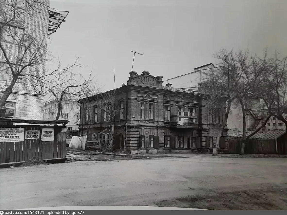 Улица М. Горького, 109
Описание: Старый дом за ДКМ снесен.
1978, Россия, Курганская область, Курган