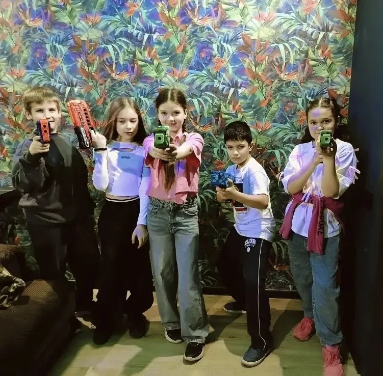 ✨Навстречу к звездам!  👽В предверии Дня космонавтики обучающиеся 1а, 1б, 1в, 1г, 2г, 2б, 3б, 3в, 3г,