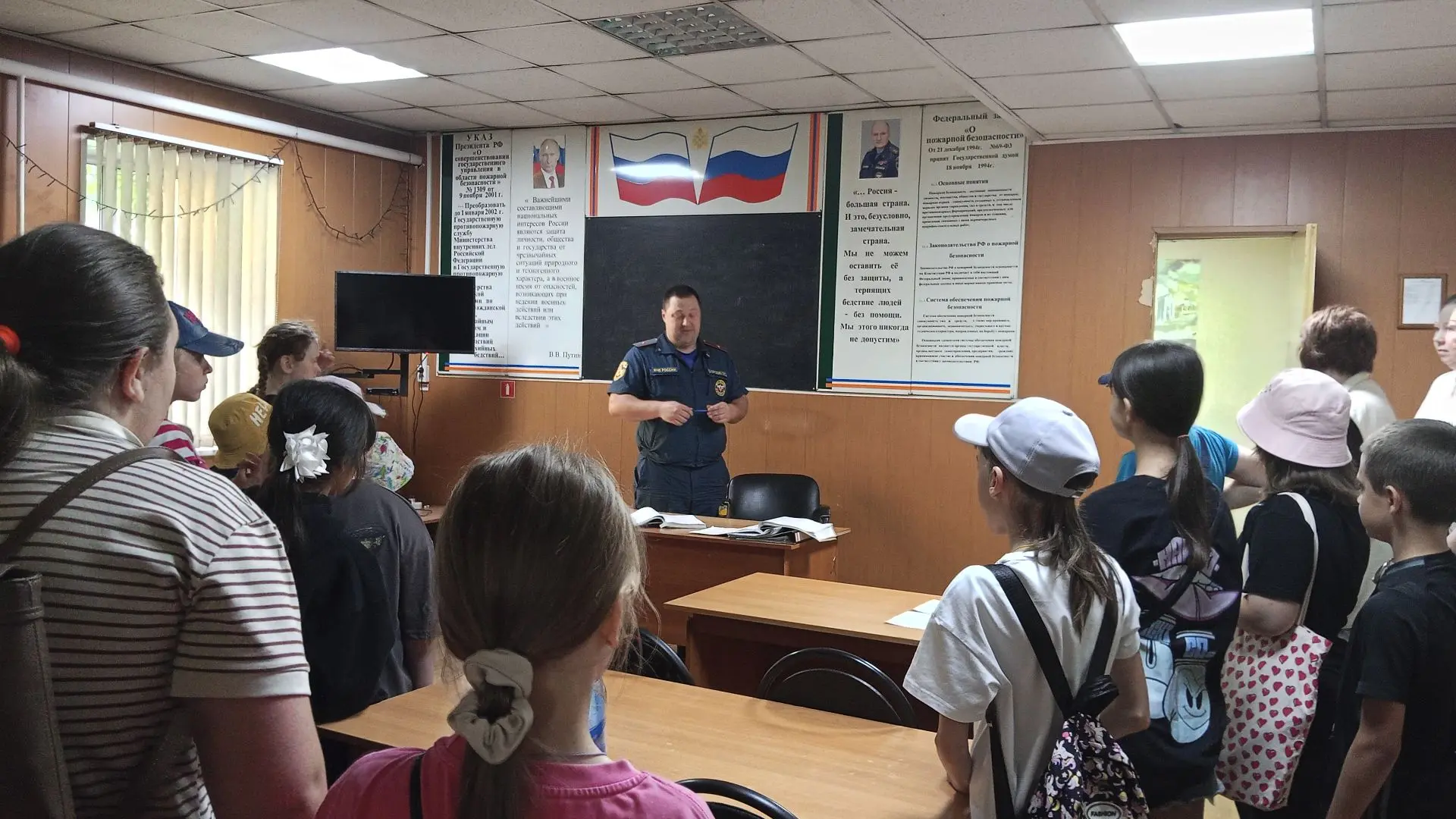 Как это было: юные чаплыгинцы побывали в гостях у огнеборцев
В рамках просветительских мероприятий, 