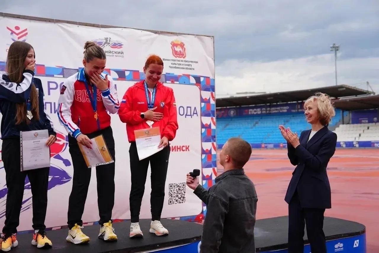 💍СКАЗАЛА «ДА!». Курянке сделали предложение на чемпионате России по лёгкой атлетике