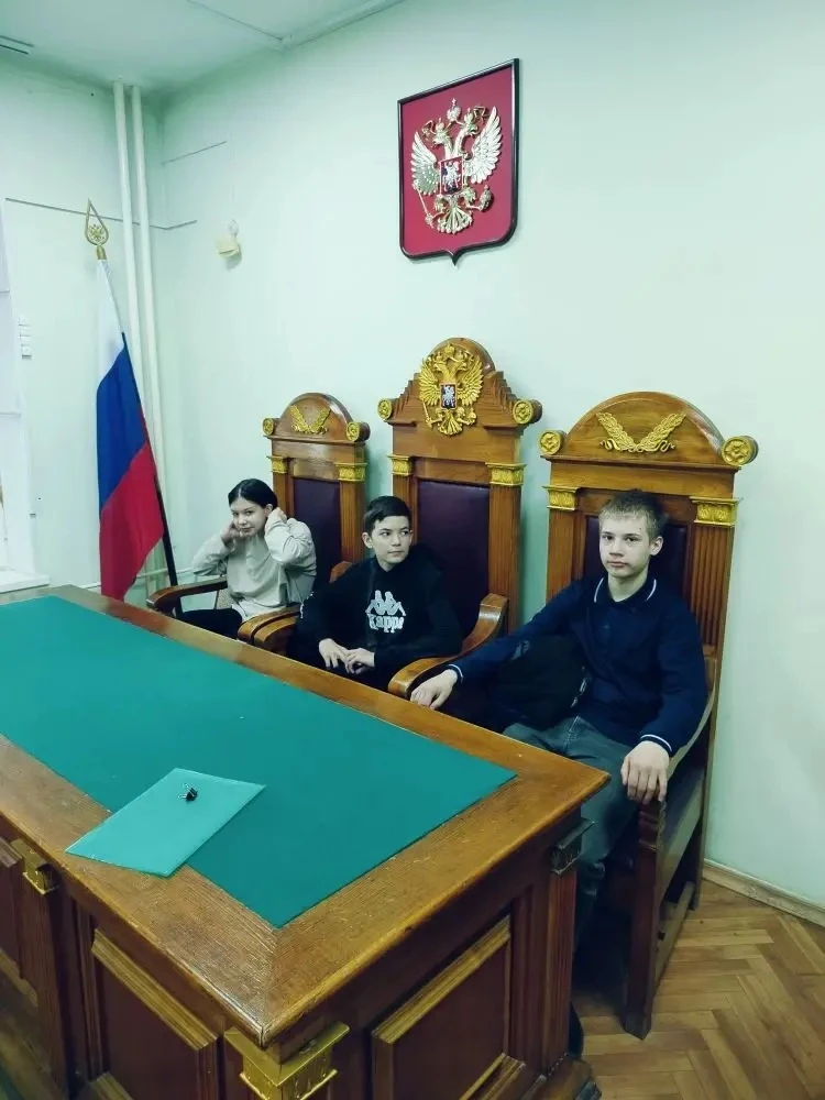 В рамках профориентационной работы 6 «А» класс школы №57 побывал на экскурсии в Дзержинском районном