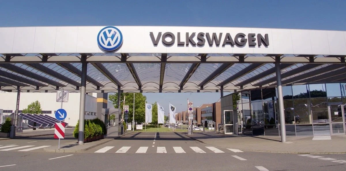 Volkswagen разваливается — автогигант готовится закрыть сразу четыре завода в Германии,...