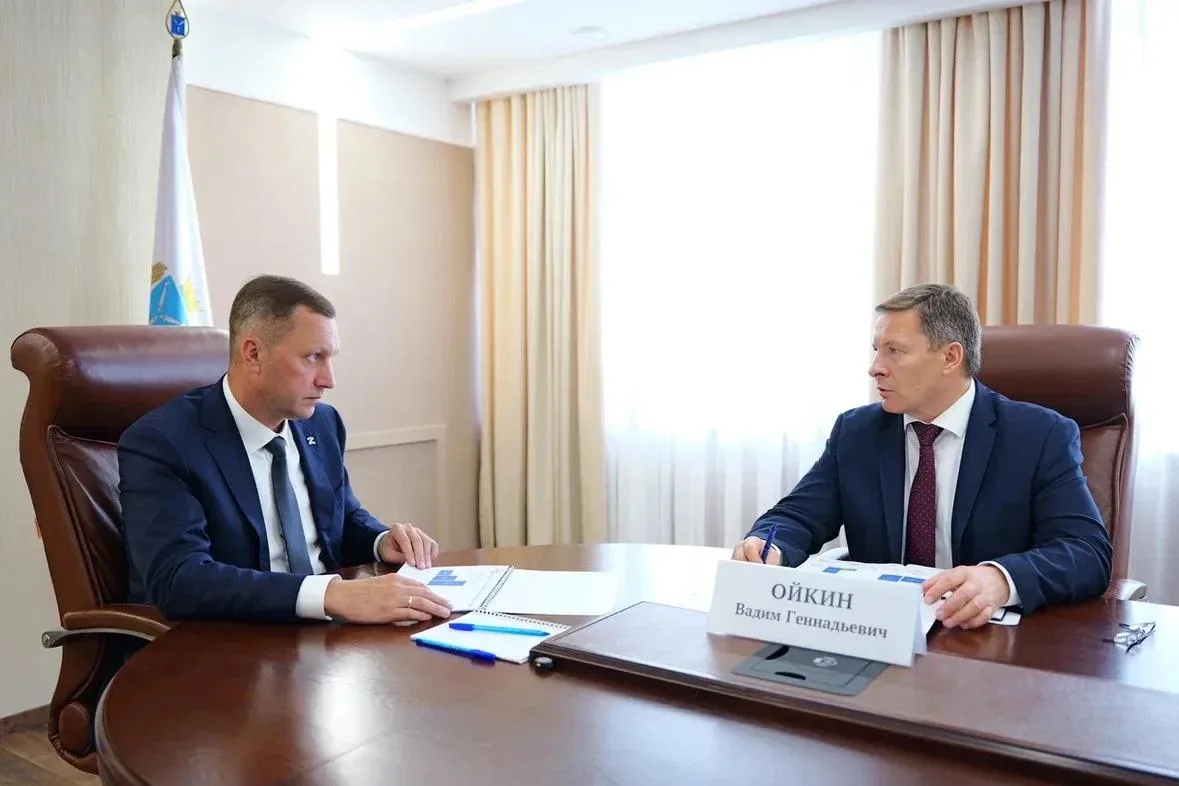 Губернатор Роман Бусаргин провел рабочую встречу с генеральным директором АО «Облкоммунэнерго» Вадим