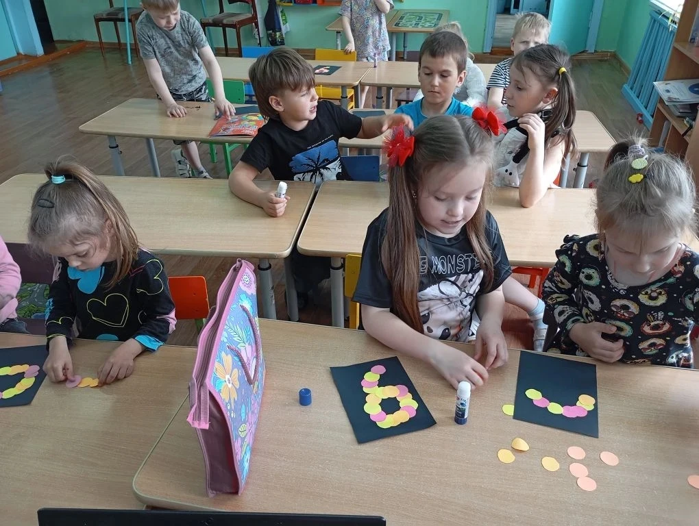 📌9 мая -День Победы, один из самых значимых и трогательных праздников в России.