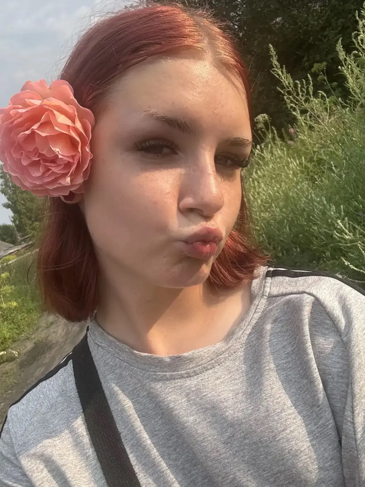 РУБРИКА «День рождения»🎂.                     🥳Ура! Сегодня день рождения у ученицы 7...
