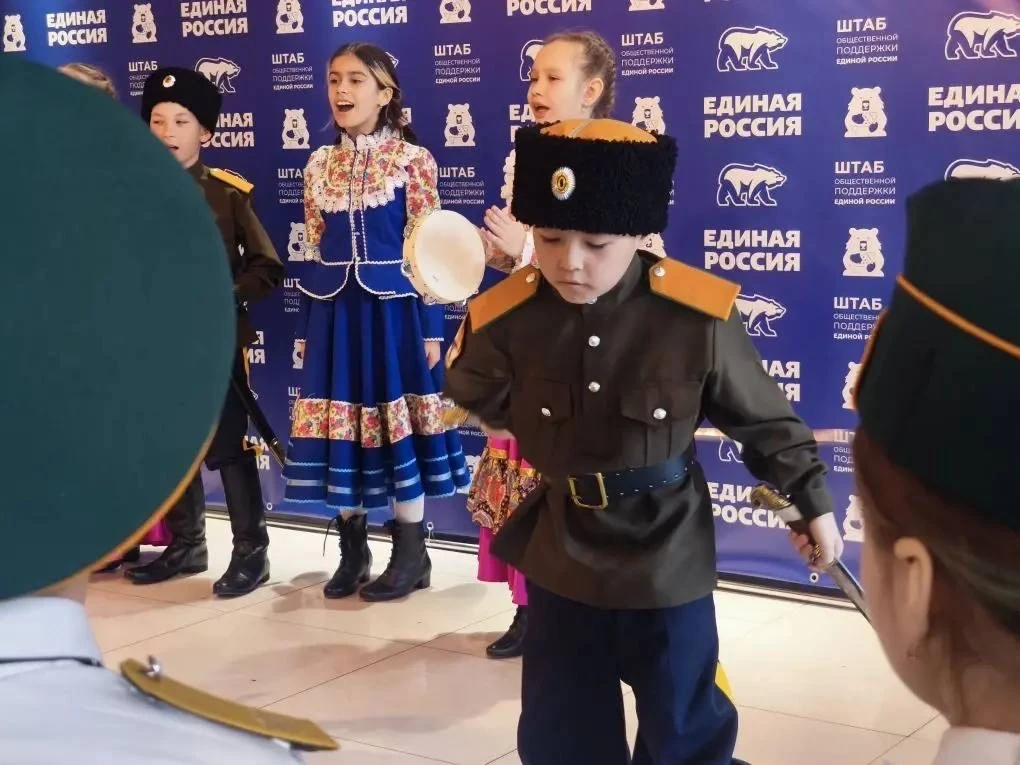 «Казачья азбука» и её душевное наполнение! ❤️  В штабе общественной поддержки «Единой России» мы тор