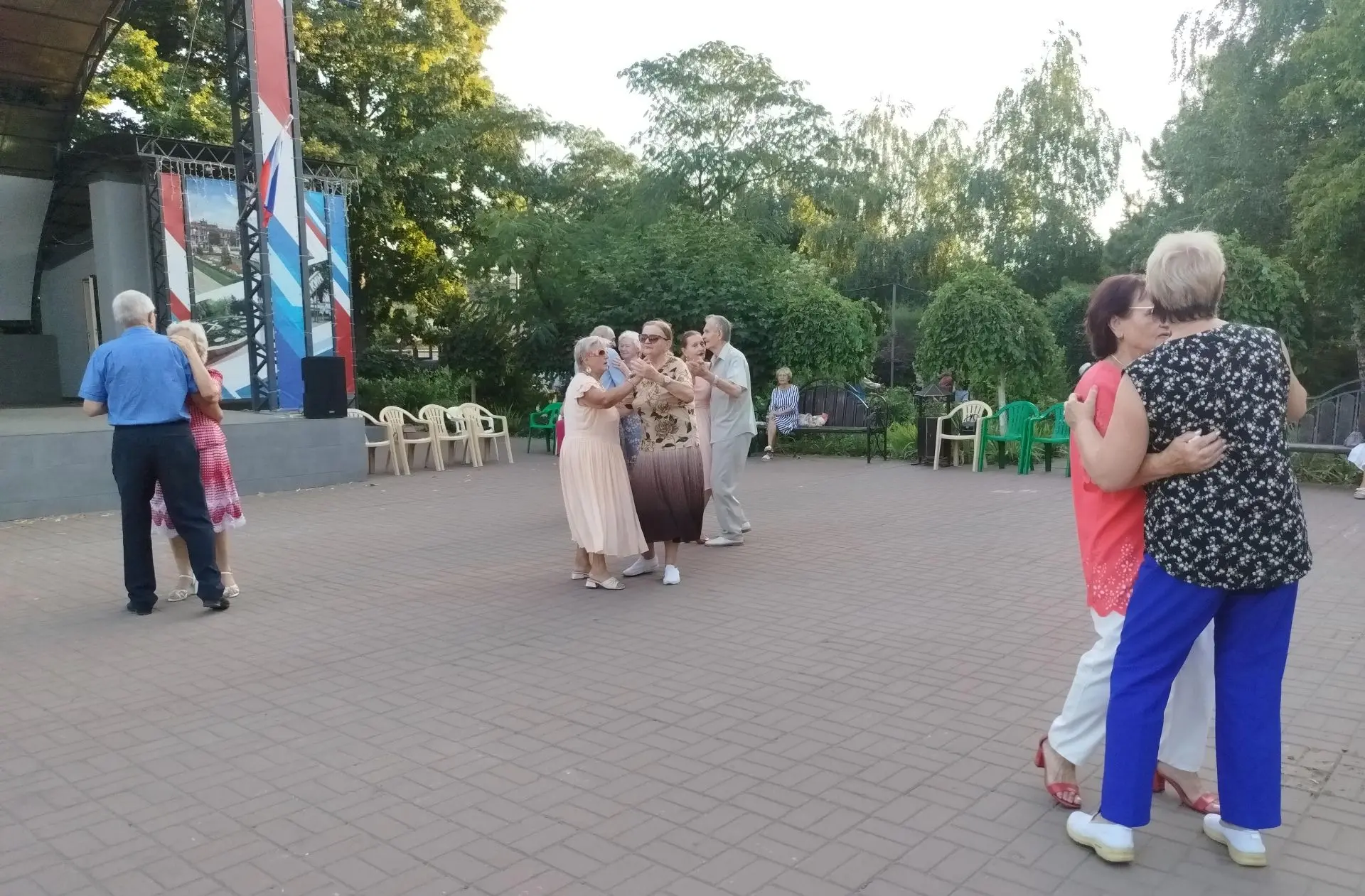 В городском парке снова звучали любимые мелодии!