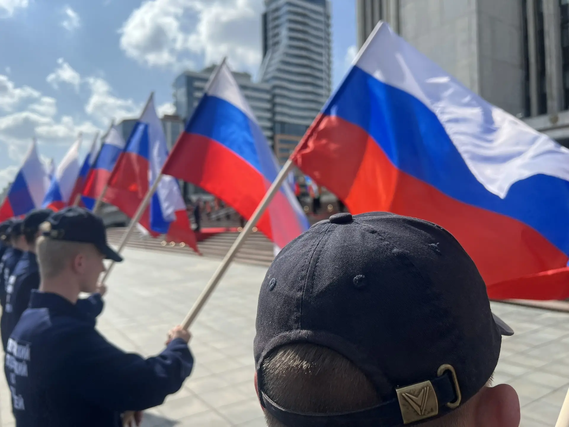 С Днём Государственного флага Российской Федерации! 🇷🇺