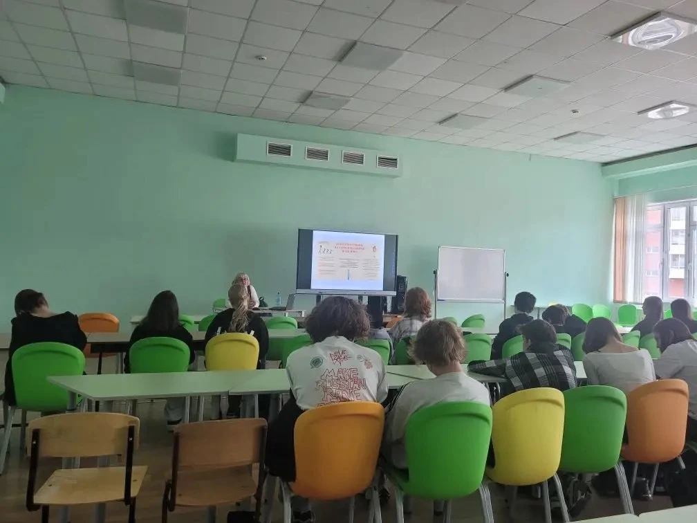 Вчера состоялась просветительская встреча с врачом-педиатром Скрипальщиковой Л.А. из Правобережного 