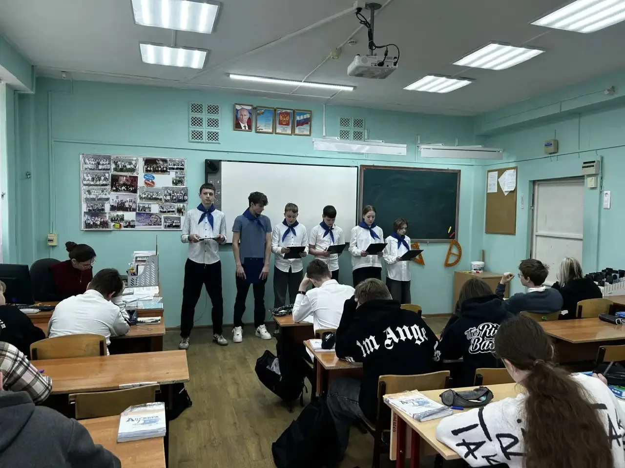 🕒 Пятиминутка «Осторожно, СПАЙС!» от учеников 7б  Сегодня наши ребята из 7б провели важную и нужную 