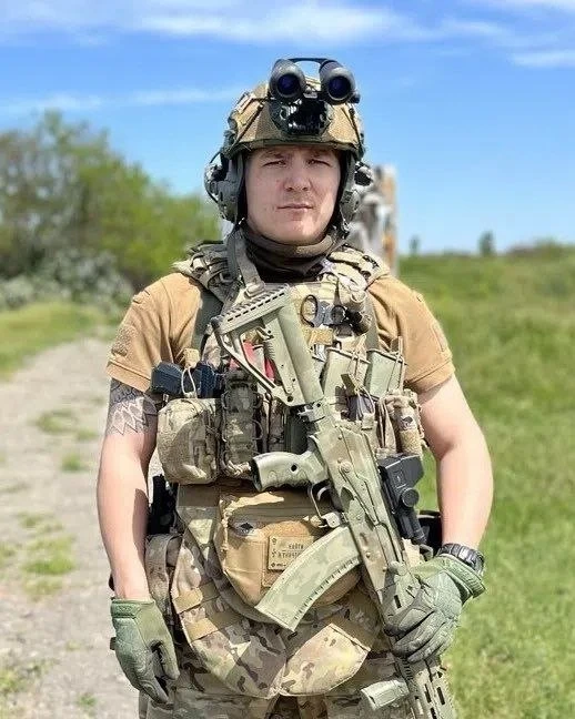 Кавалер ордена Мужества и Георгиевских крестов III и IV степени

С первых дней специальной военной о