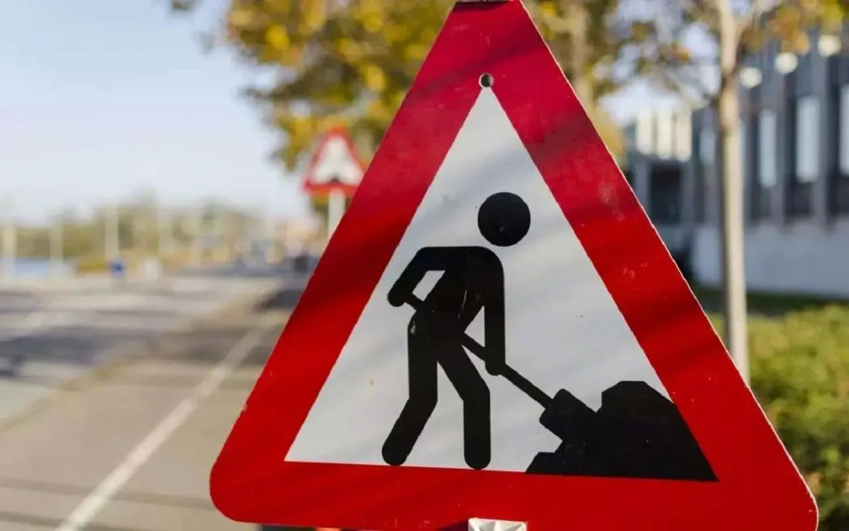 🚧 В центре Воронежа на два дня перекроют участок улицы Никитинской.