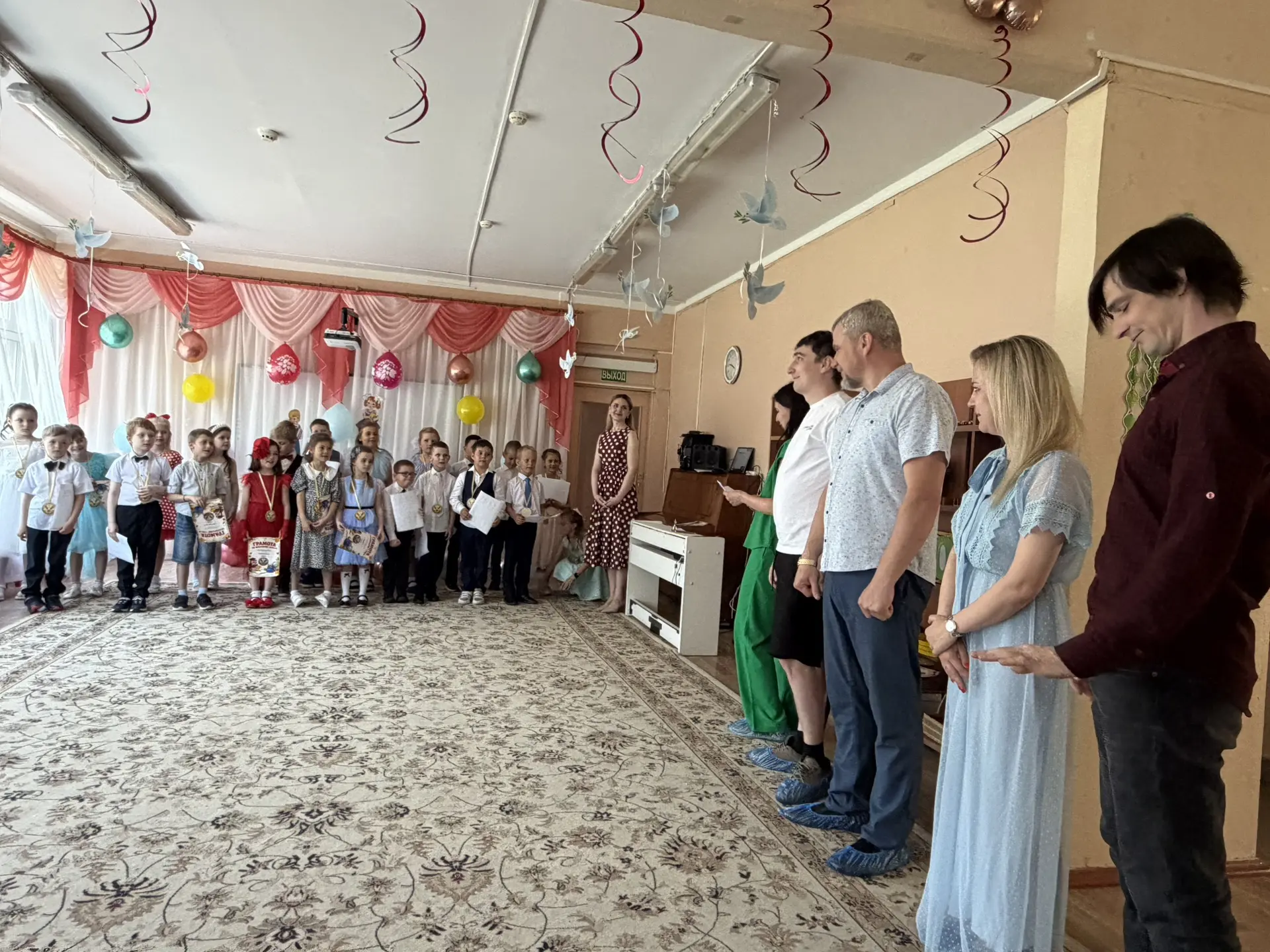 Магия математики или как мы закончили первый класс! 🧙‍♂️✨🔢 Вот и пролетел этот удивительный год, наш