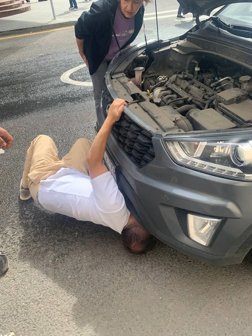 🥺 Котёнок чудом избежал беды на Таганке