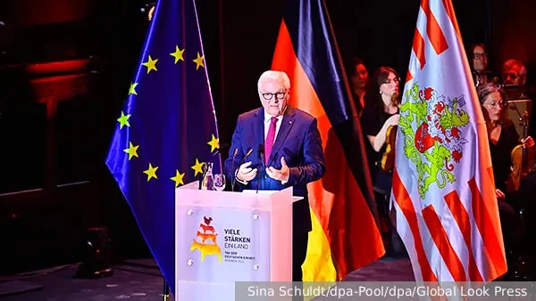 Немецкий президент Франк-Вальтер Штайнмайер пытается переложить на другие партии собств...