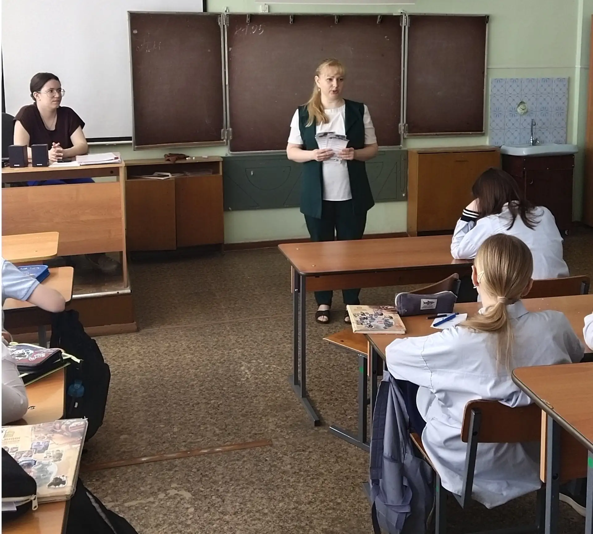 Рассказываем о нас 🗣  Преподаватель ИТ-колледжа Киселёва С.А. провела профориентационную встречу в М