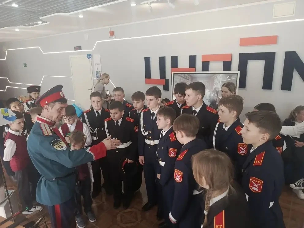🫡Кадетская победа  Ребята из 6К класса стали победителями викторины «Космос в представлениях разных 