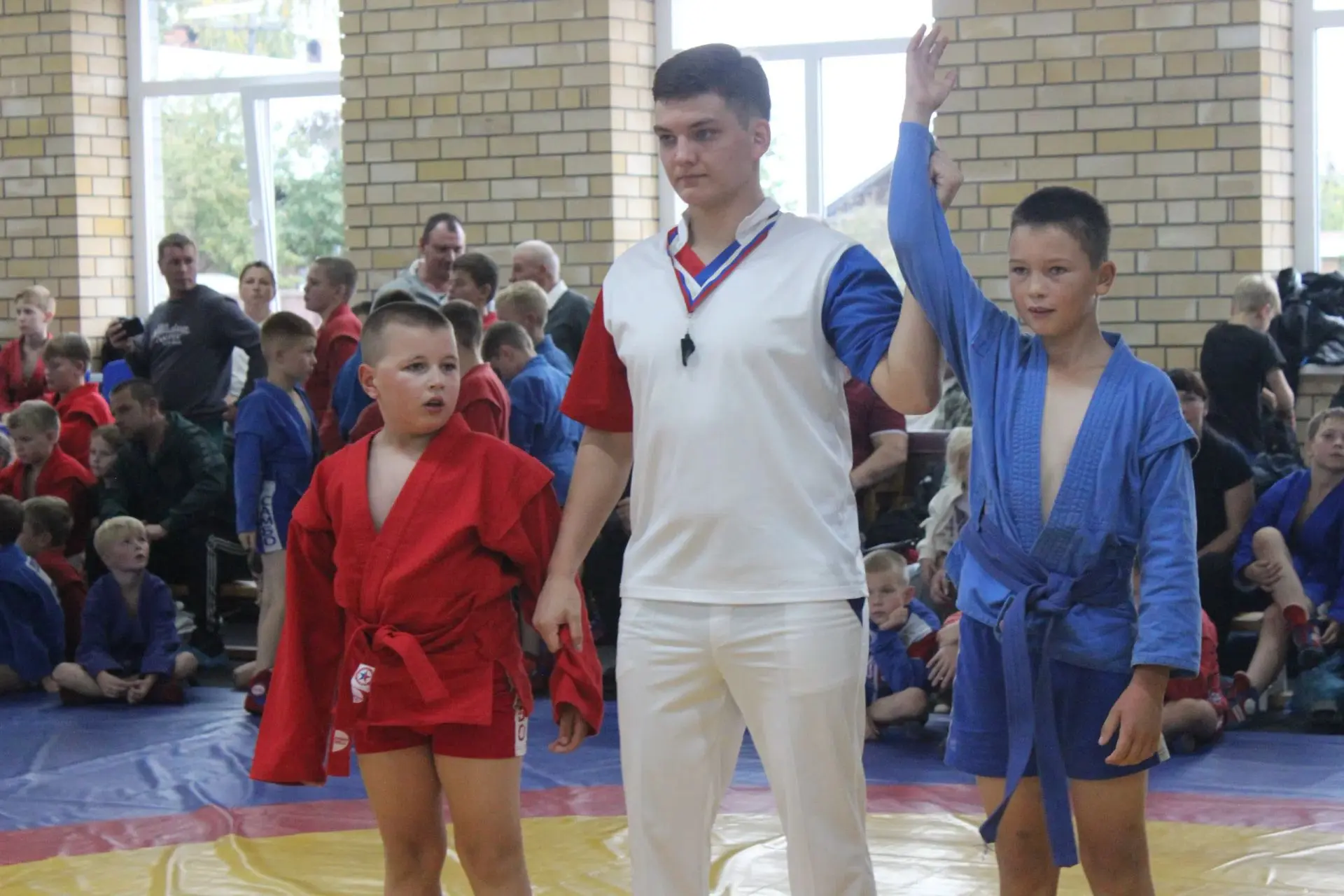 🥋🏆 Яркая борьба и дань памяти легенде тренерского труда