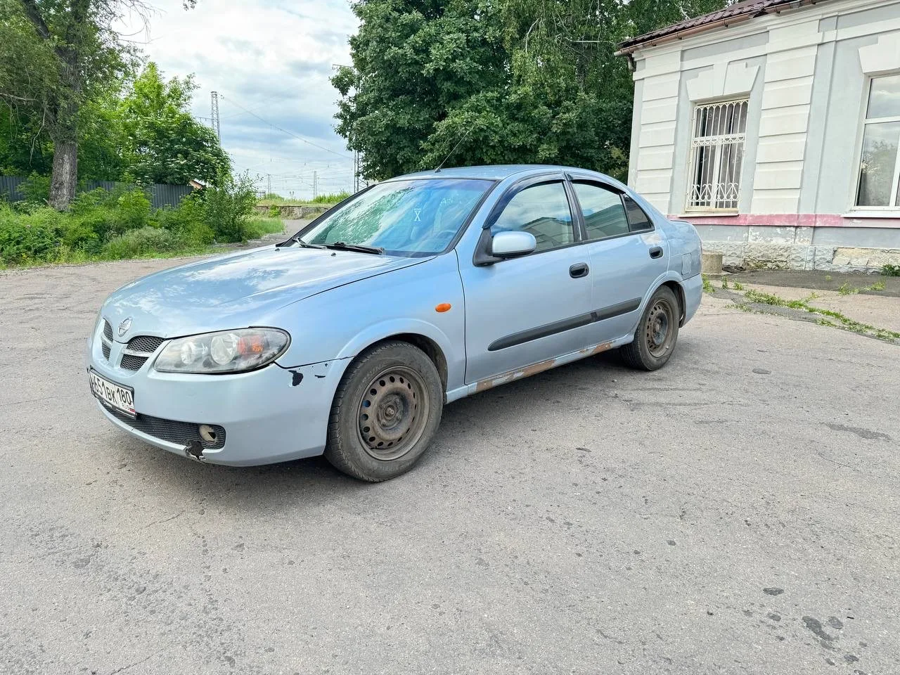 Продам Nissan Almera, 2004 год, на ходу, состояние кузова видно на фото, лонжероны, стаканы целые, д