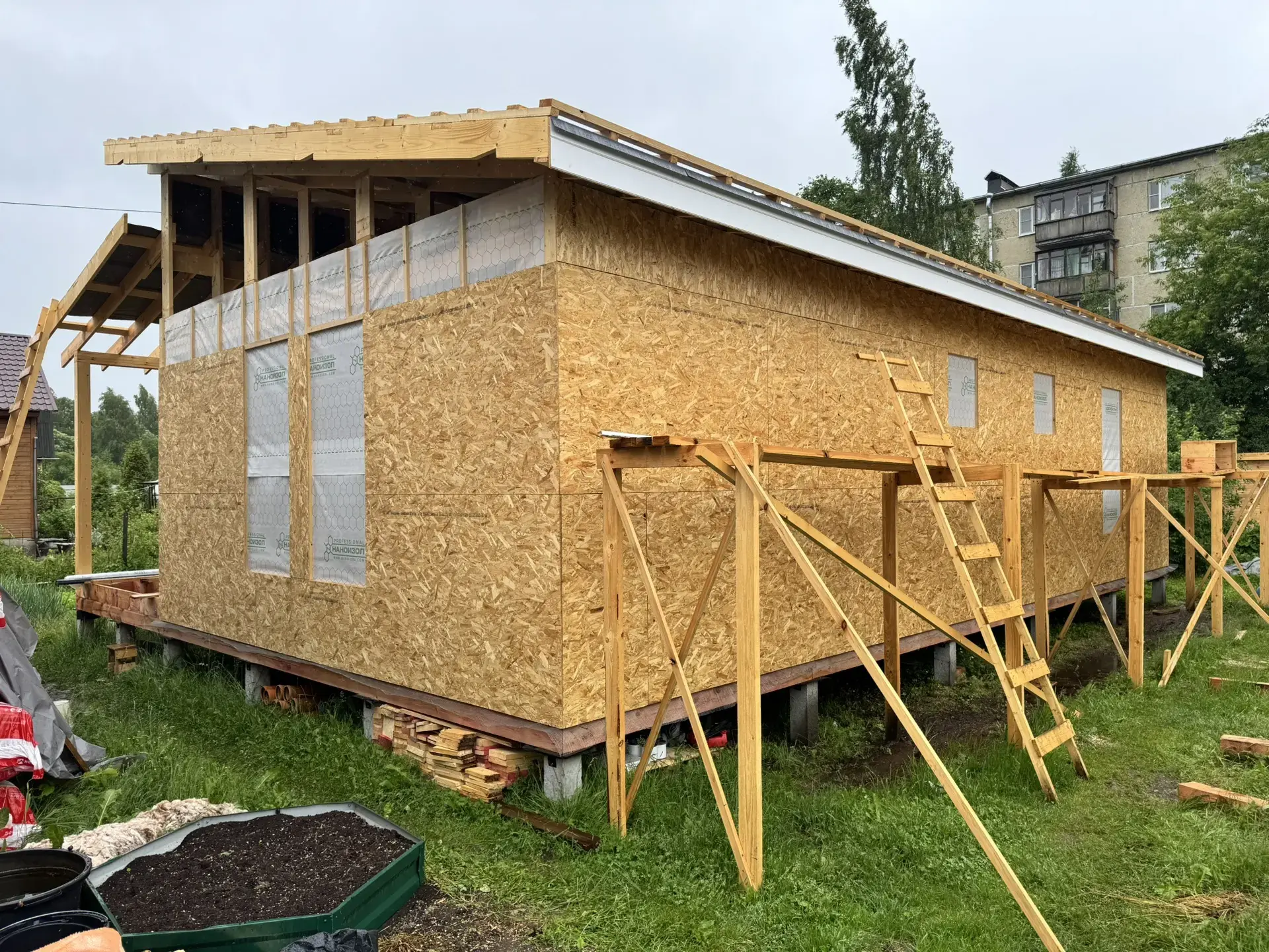 🏗 Продолжаем разговор о разноуровневой крыше!
