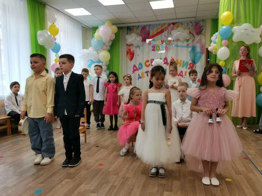 👋 До свидания, детский сад! Наша «Радуга» улетает в школьную жизнь! 🌈✨