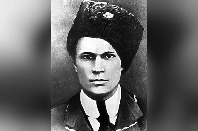 1917 елның 15 июненнән мөселман социалистик комитеты Казанда “Кызыл байрак” дип аталган татарча газе