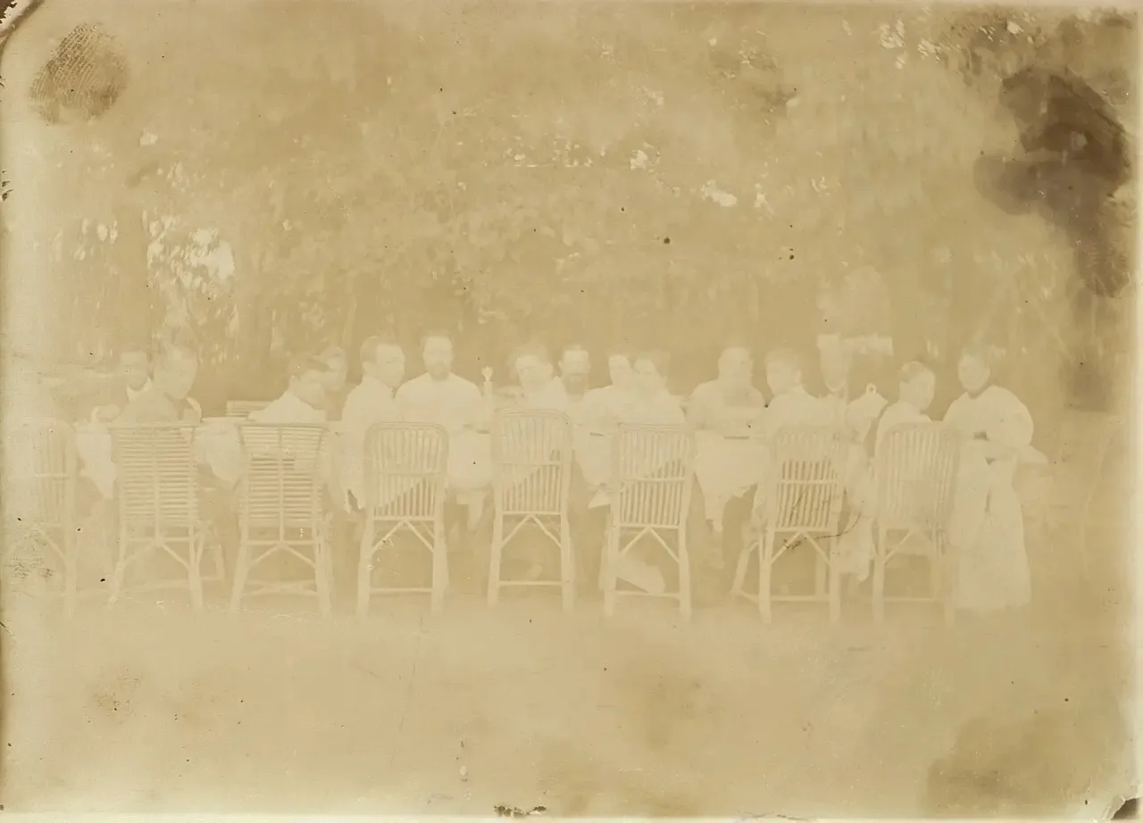 Хотите чудо? Нашла фотографию семьи Толстых, она первая. Ничего не разобрать. Через 30 ...