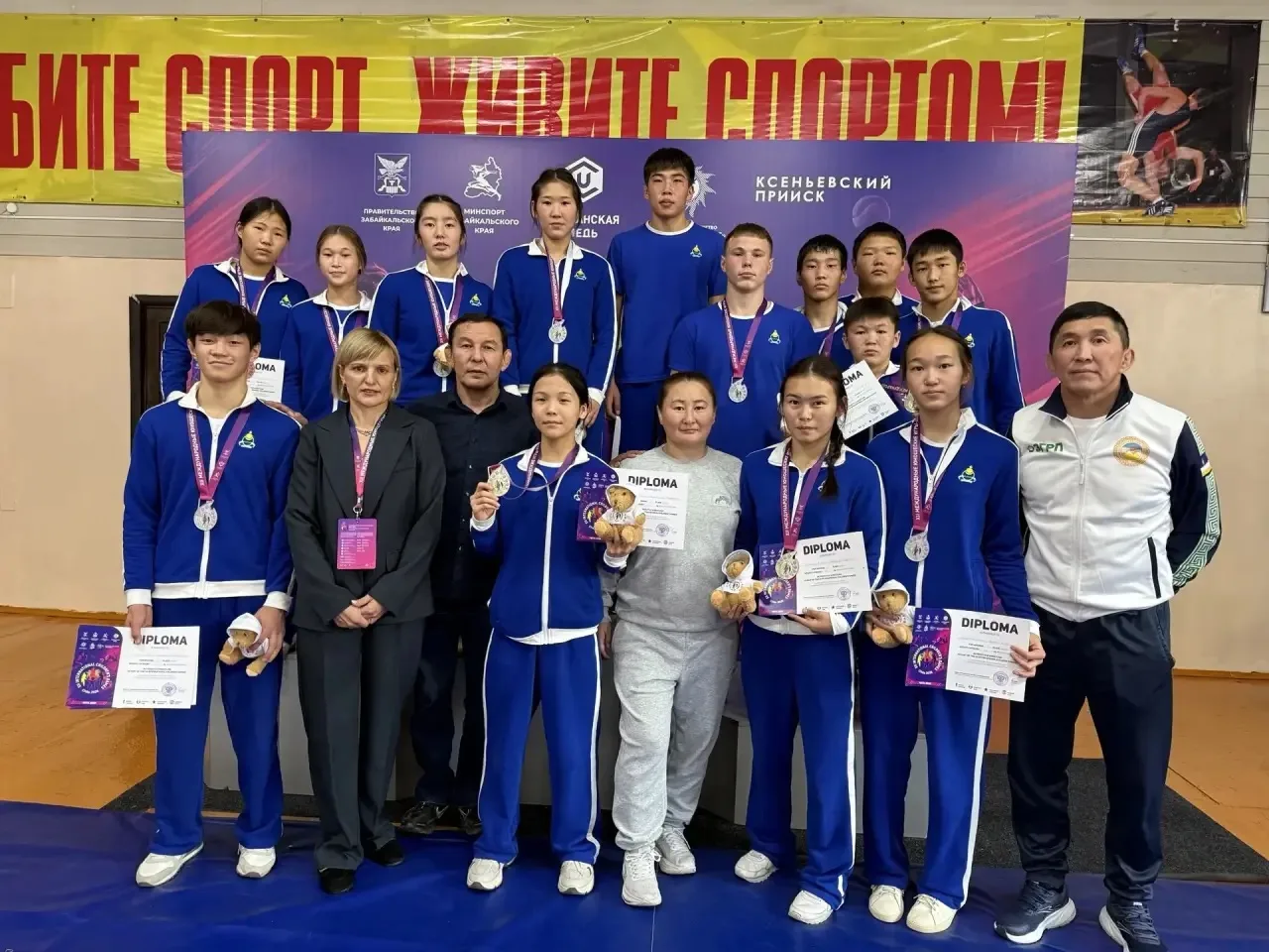 🥇 Бурятские борцы завоевали 13 медалей на Международных играх