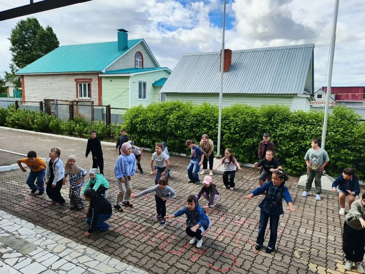 4 день в пришкольном лагере:бодро, весело, активно! 🎉
В нашем пришкольном лагере прошёл замечательн