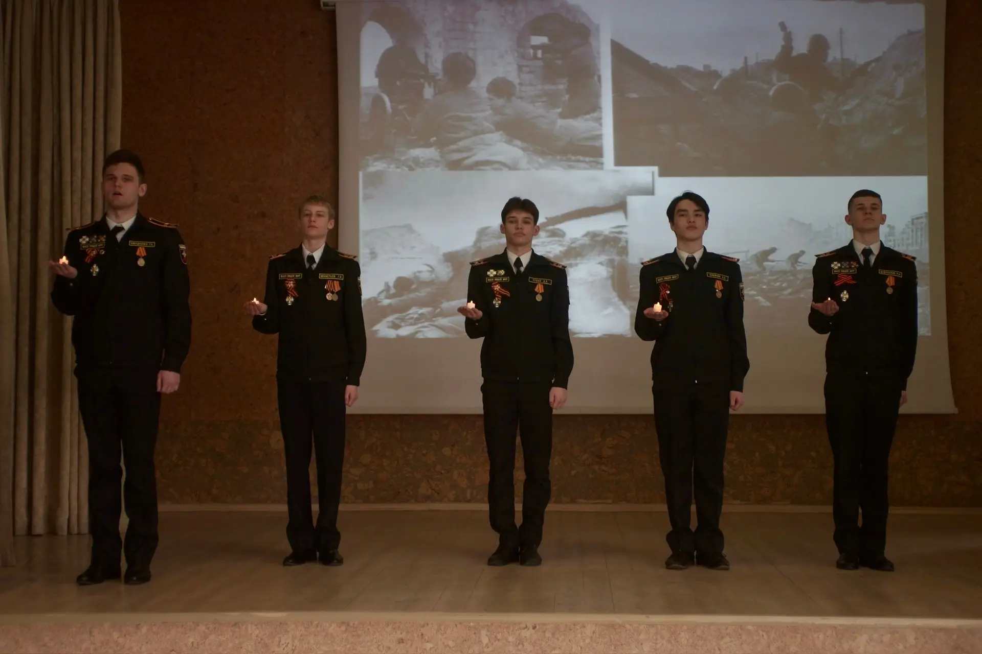 Сегодня в нашем лицее прошел II этап школьного смотра-конкурса кадетских классов. Надо отметить,что 