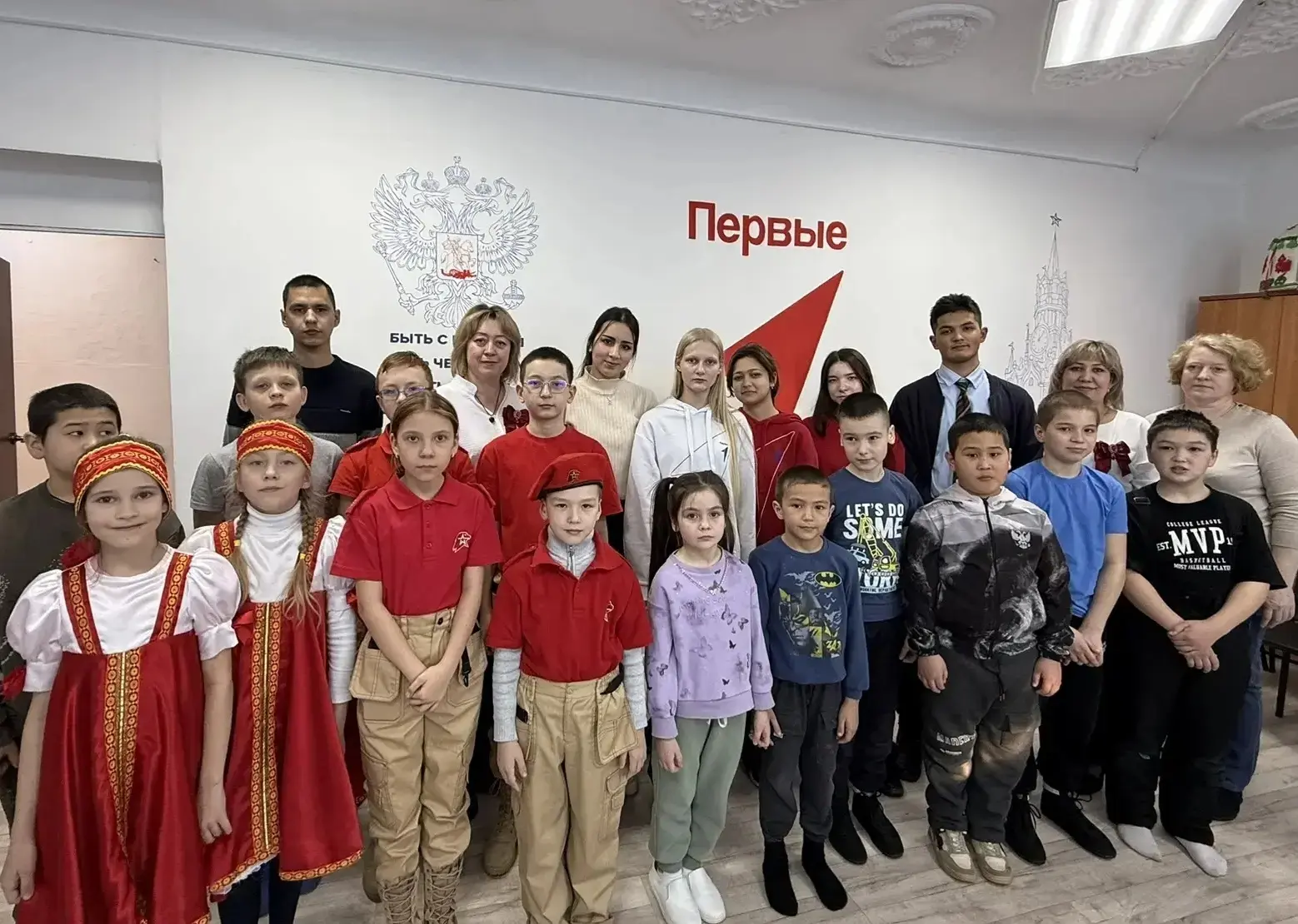 ⛅ В ДДТ открыли Год единства народов России и Год большой и дружной семьи в Республике ...