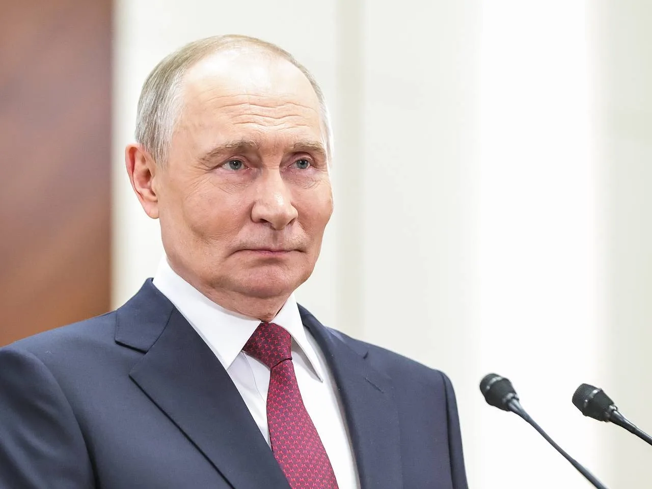 ⚡️Путин назвал угрозы Зеленского в адрес российских авиакомпаний заявкой на гостерроризм.