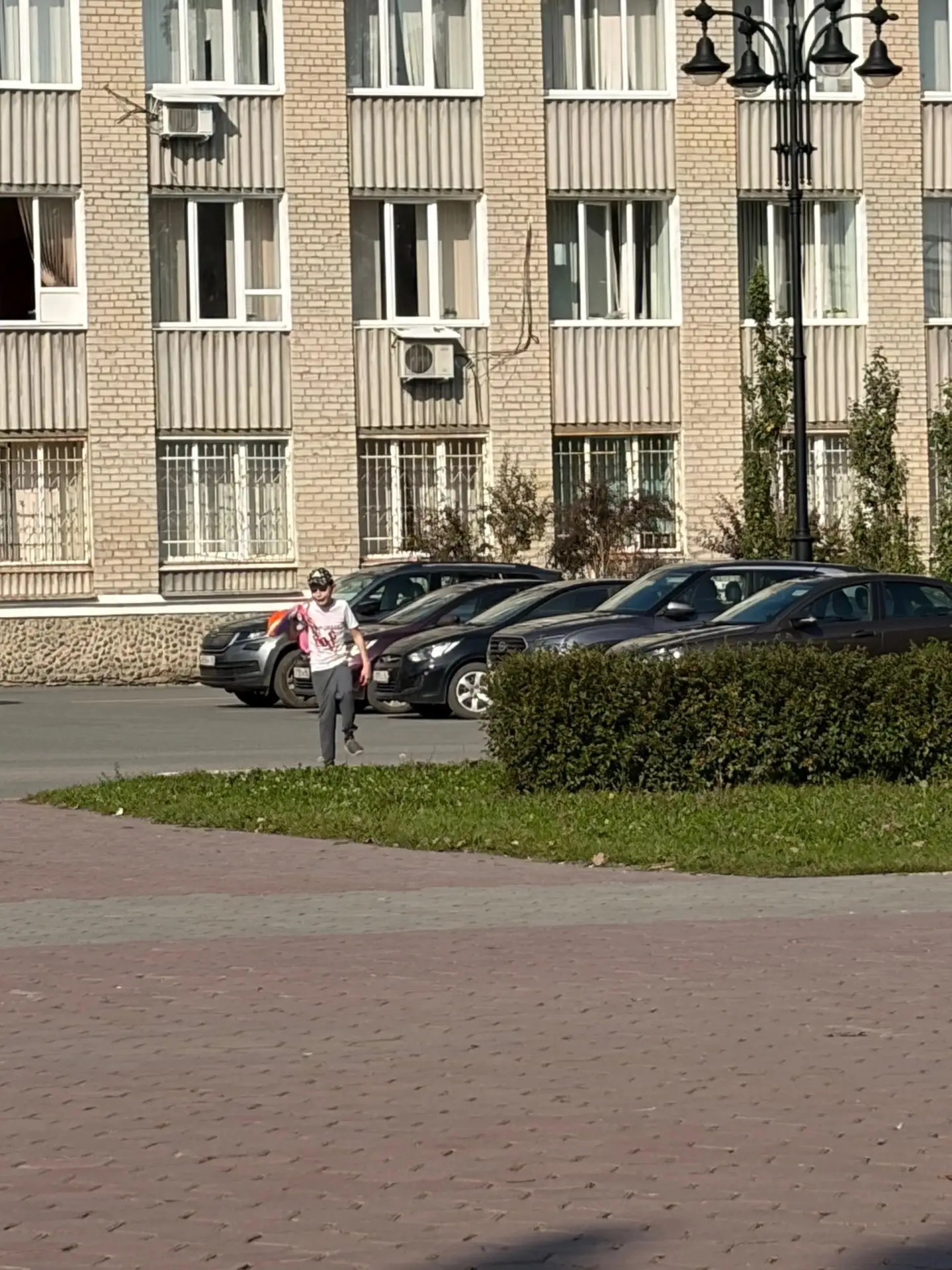 На Жуковке мальчик плачет , говорит маму потерял, маму зовут Анюта