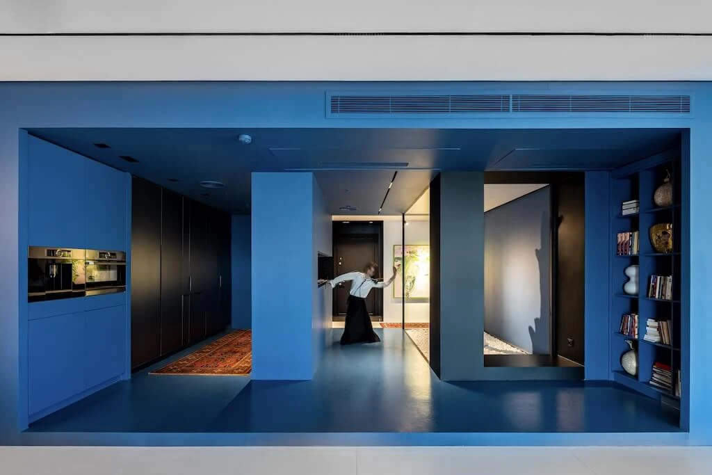 ▶ Miyan Khaneh / Darkefaza Design Studio