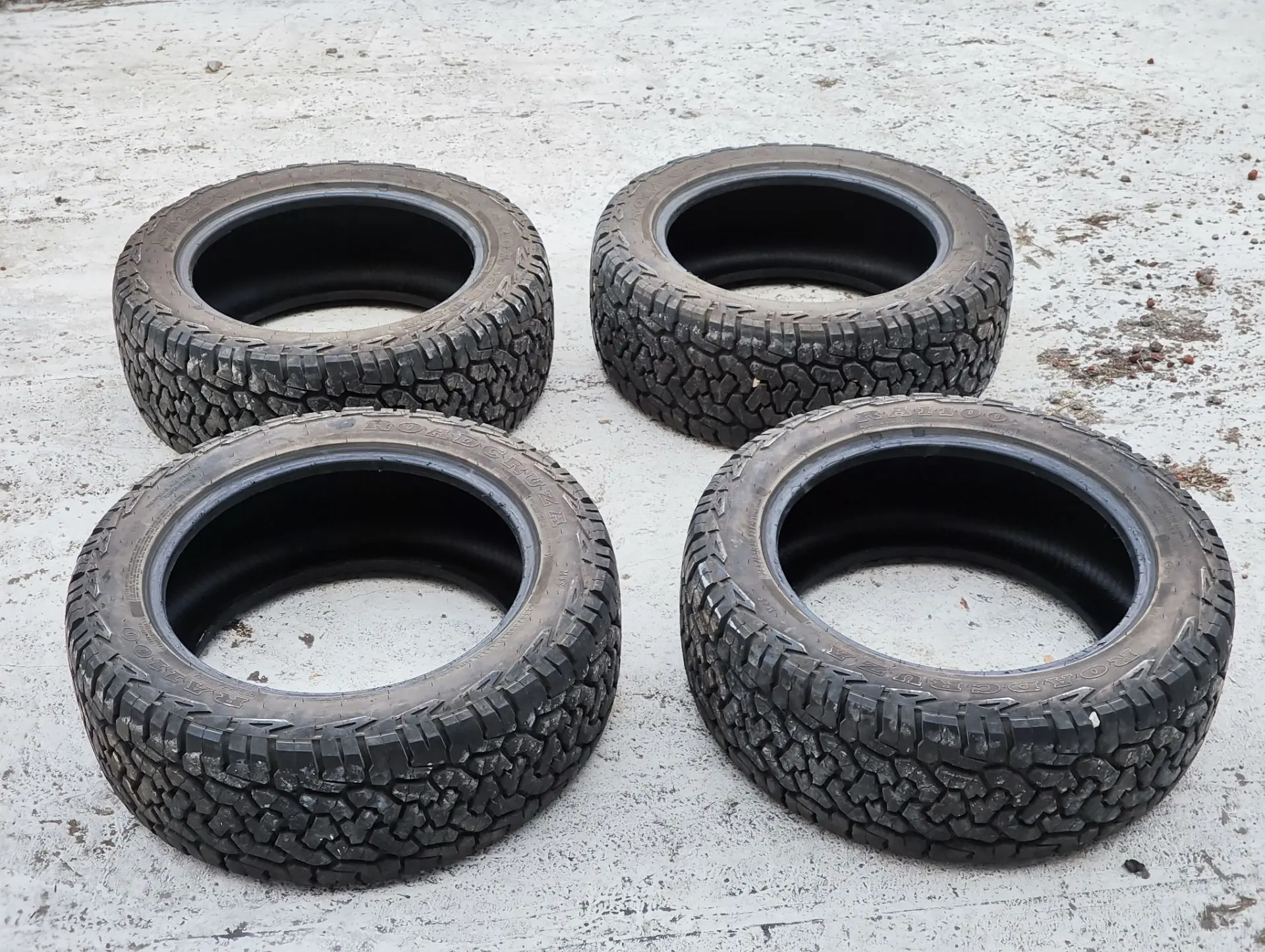 Продам шины Roadcruza RA1100 A/T 255/55 R19 111H