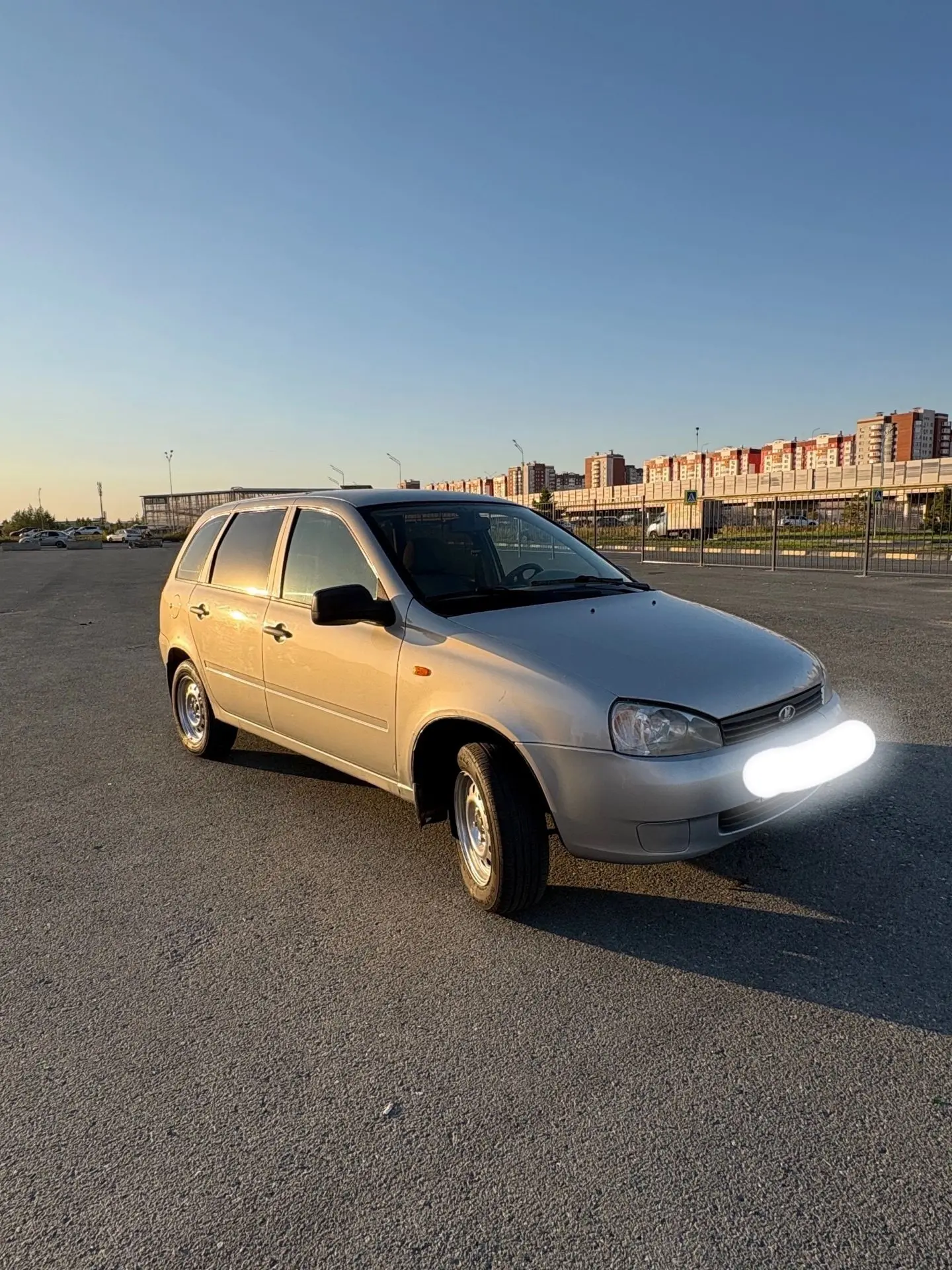 Продаю Калину 1 поколения в кузове универсал.Честный автомобиль на каждый день. Обслужи...