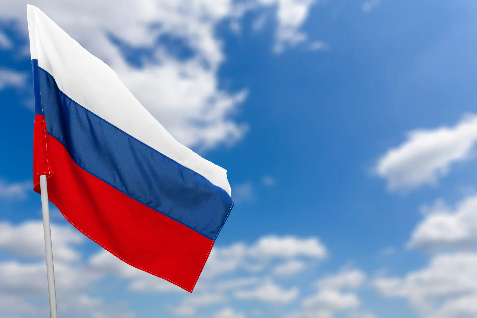 Сегодня вся страна отмечает один из главных государственных праздников. Наш бело-сине-к...