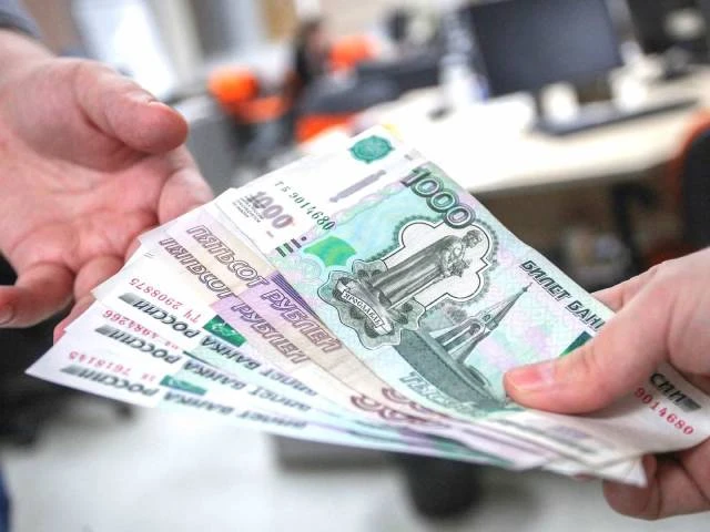 В ДНР продлили ежемесячные выплаты для граждан без права на пенсию