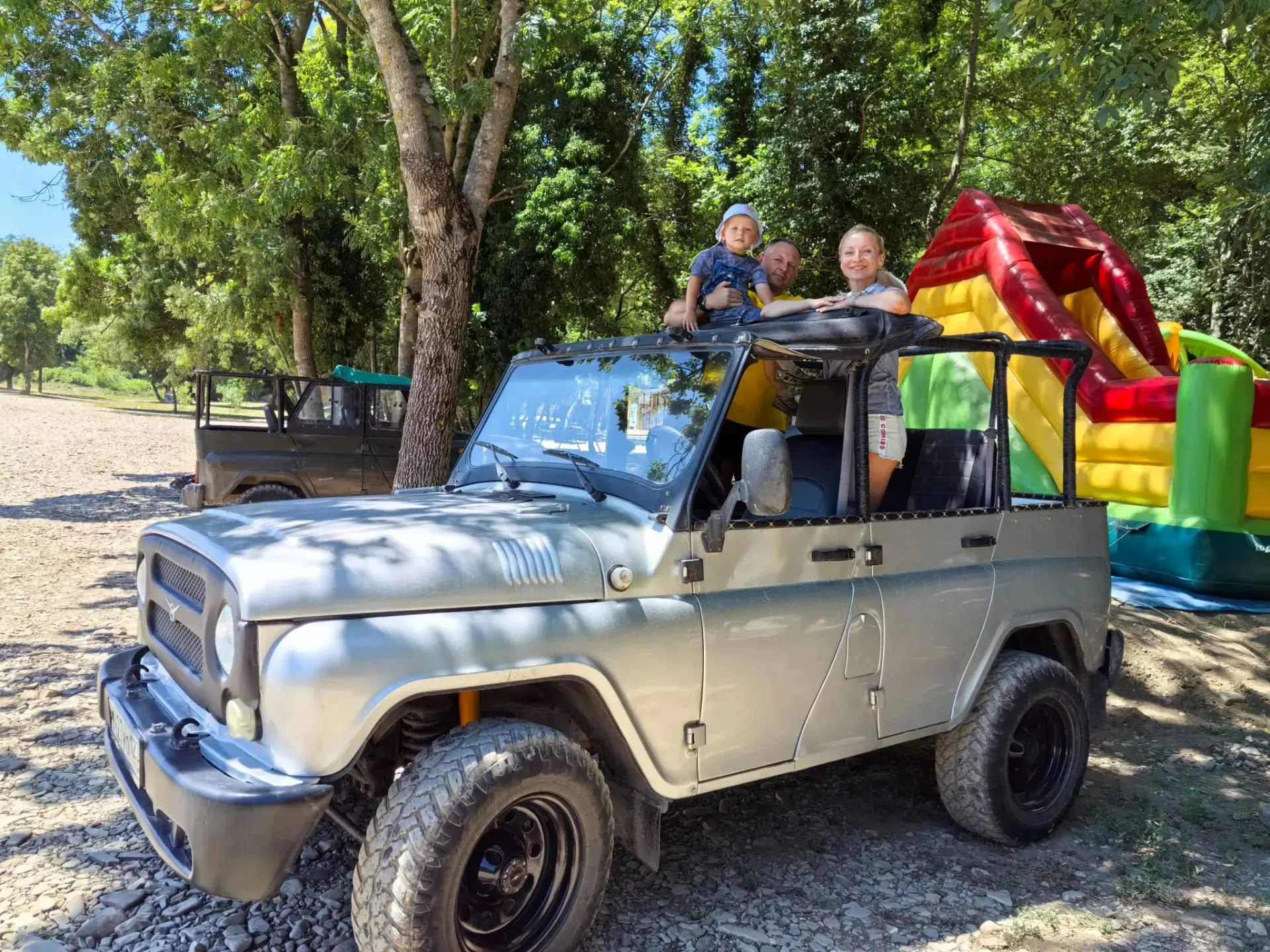 Продолжу раздражать всех ВАС своим отпуском 😝 И в таком селе можно найти развлечения д...