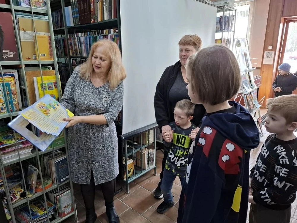 📚✨ «Профессия – библиотекарь»: наши особенные читатели прикоснулись к миру книг! ✨📚