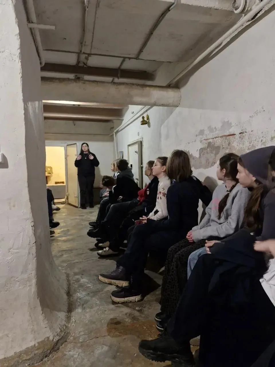 Тайны Васильевского острова: 4 «В» в гостях у аптекаря Пеля! 🕯🧬  Есть в Петербурге места, где истори