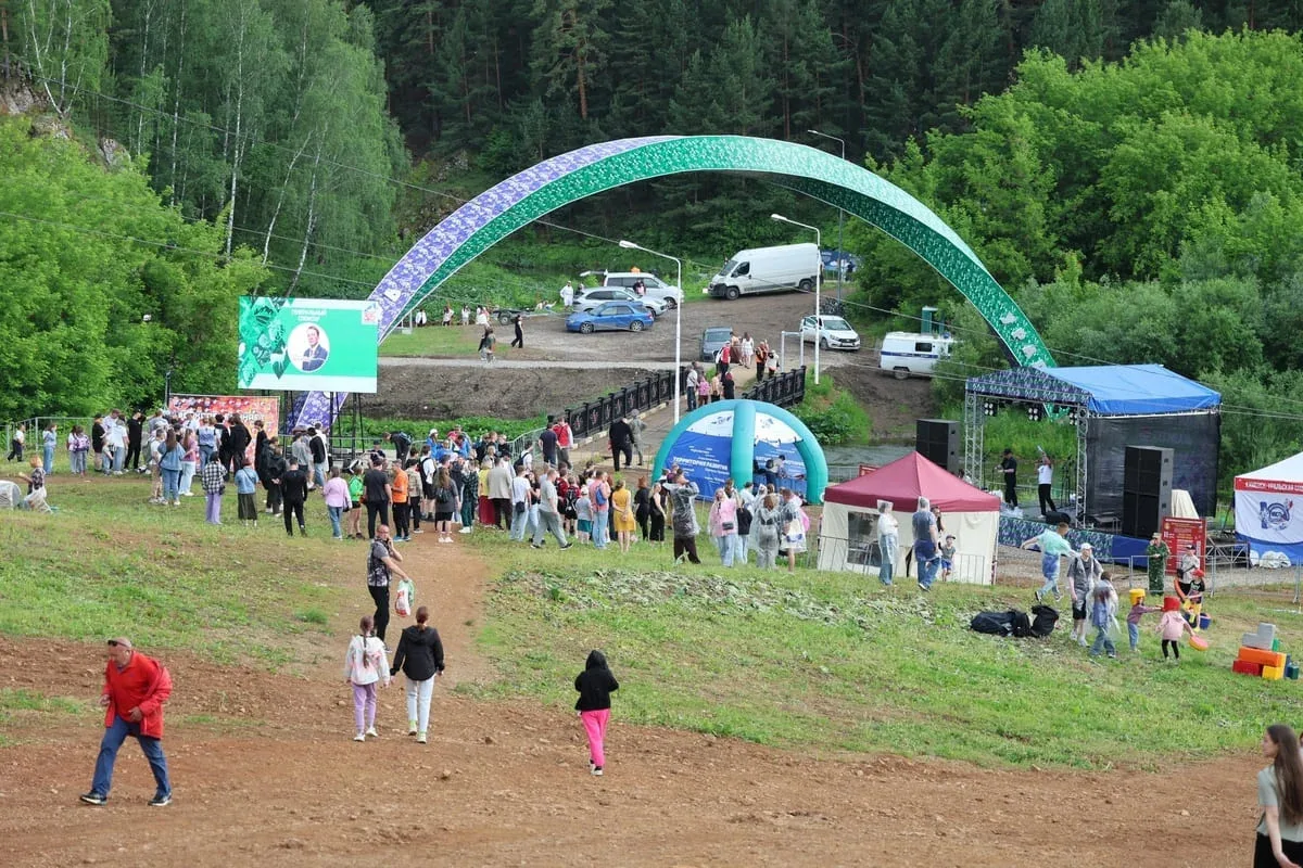 4000 гостей, полёты над водой и флайбординг под ливнем: как в Каменске-Уральском прошёл Урало-Сибирс