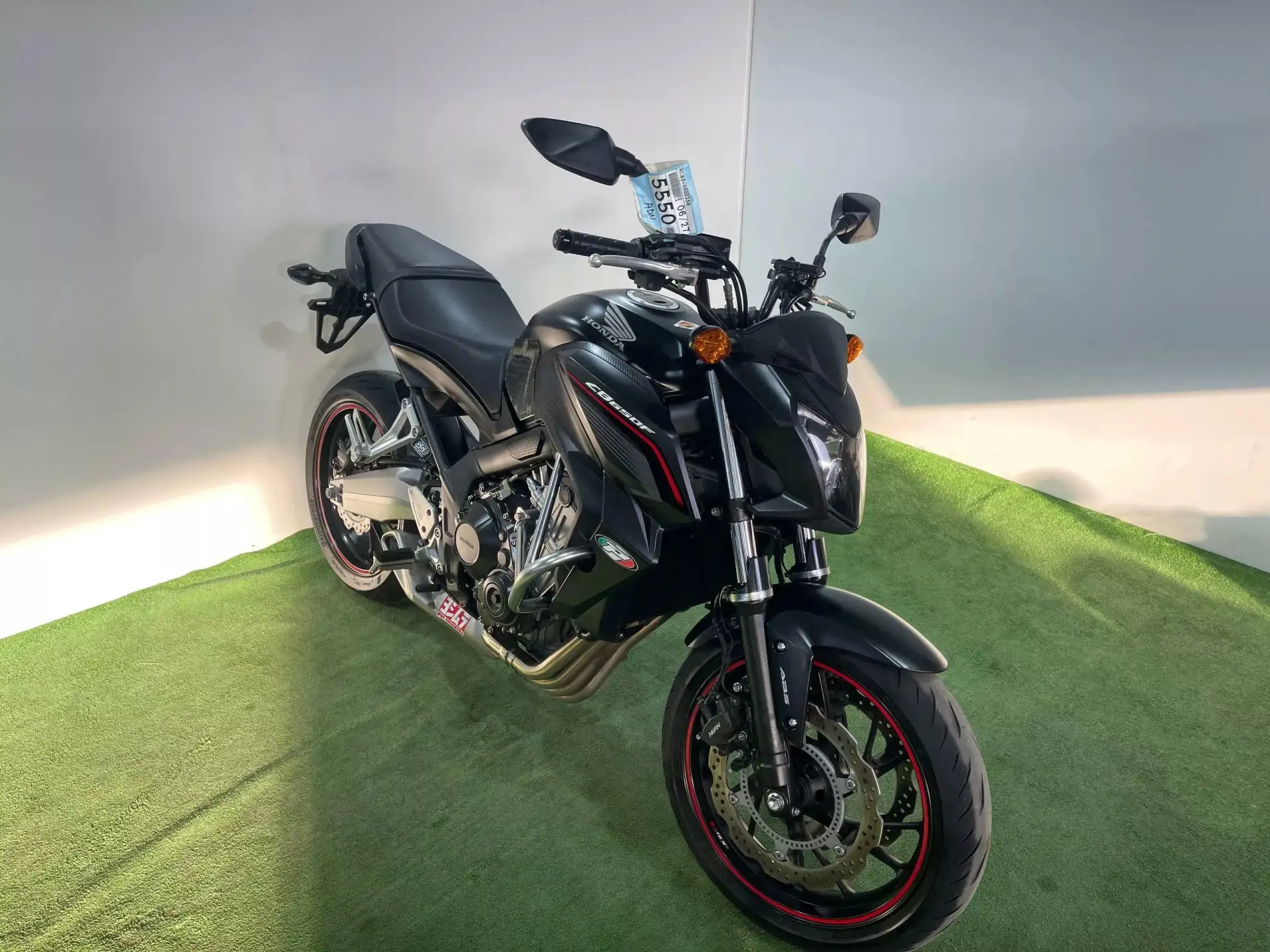 HONDA CB650F
в наличии во Владивостоке

Характеристики:
- 2014 год
- объем 650 см3
- Аукцион BDS
- о