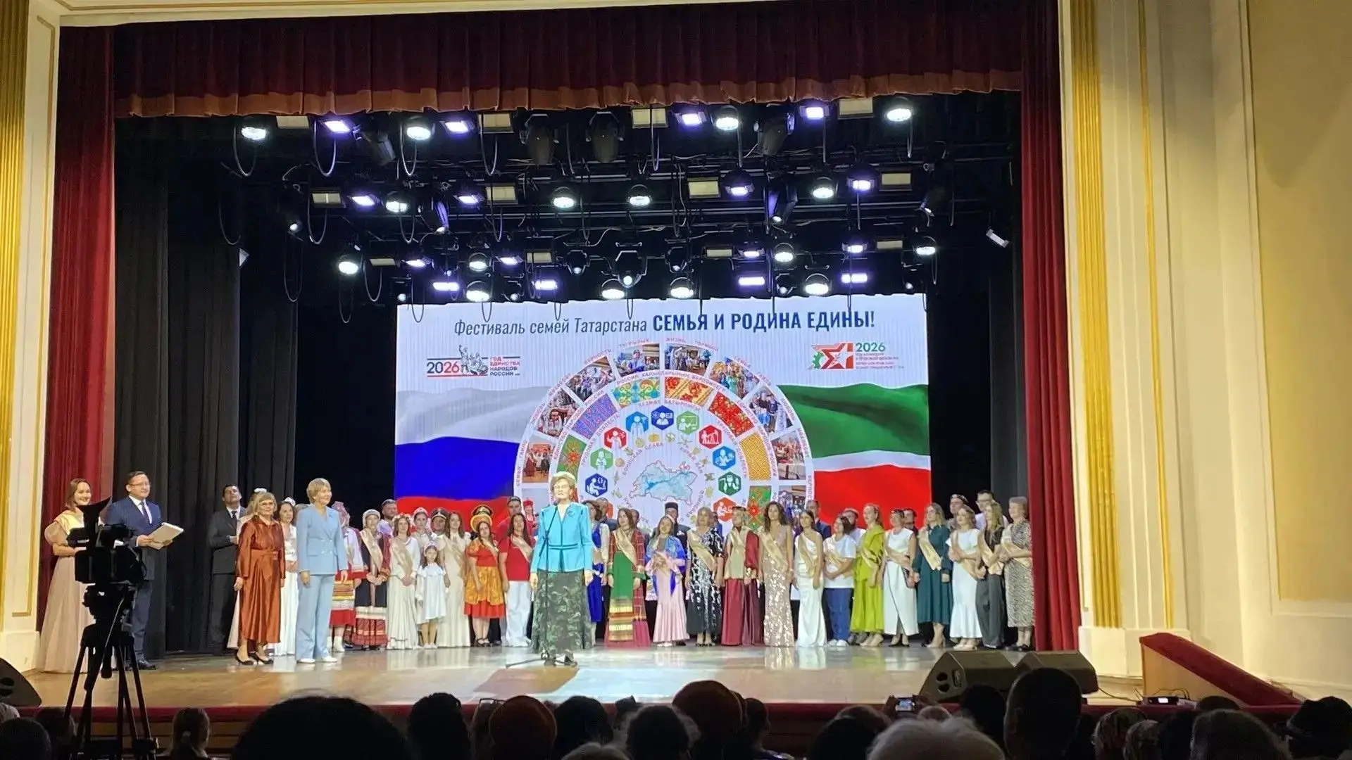 🌸В Культурно-досуговом комплексе имени Ленина состоялся XXI Республиканский фестиваль ...