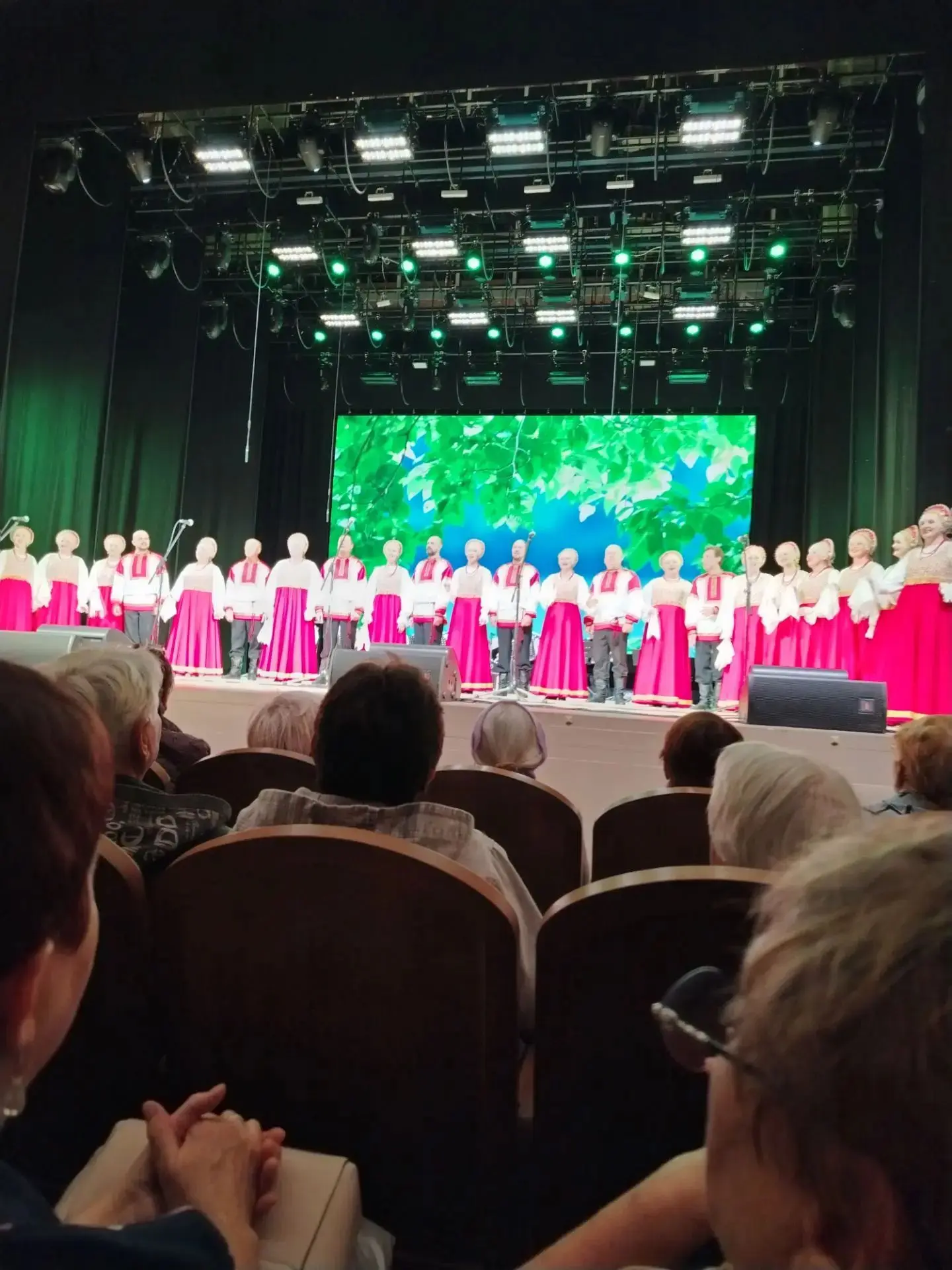 🎶 В рамках Губернаторского проекта "Серебряная Пенза" впечатляющий, невероятный по эне...